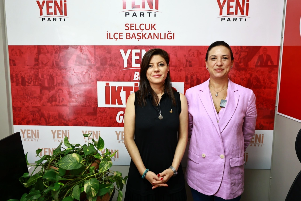 Dugun Gunu Sandigi Unutmadi Gelinligiyle Delege Seciminde Yenibakishaber (1)