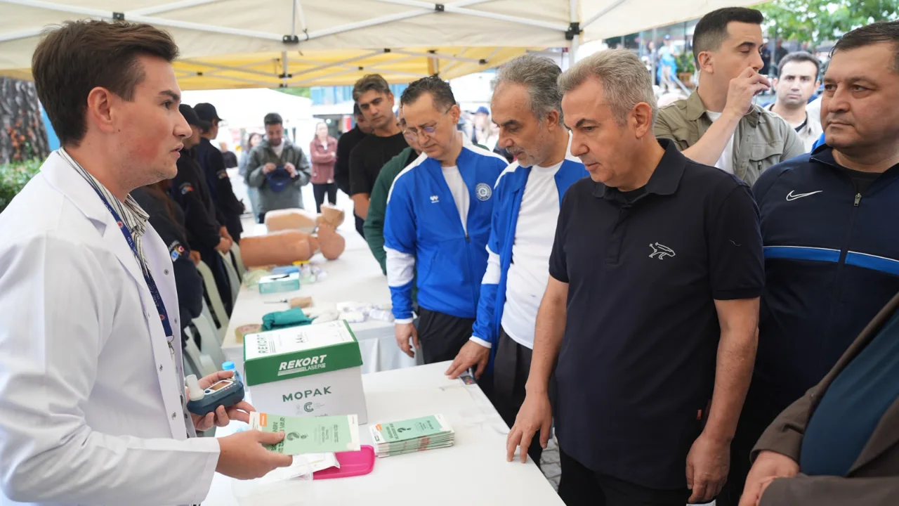 Efeler Yolu Nda Saglikli Yasam Ve Kalp Sagligi Bulusmasi2 Yenibakishaber