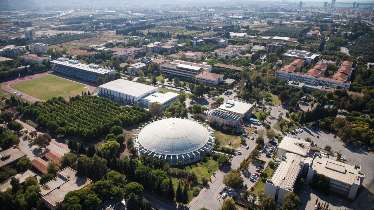 Üniversitelerin 2027 bütçesi belli oldu: İzmir'den iki kurum ilk sıralarda