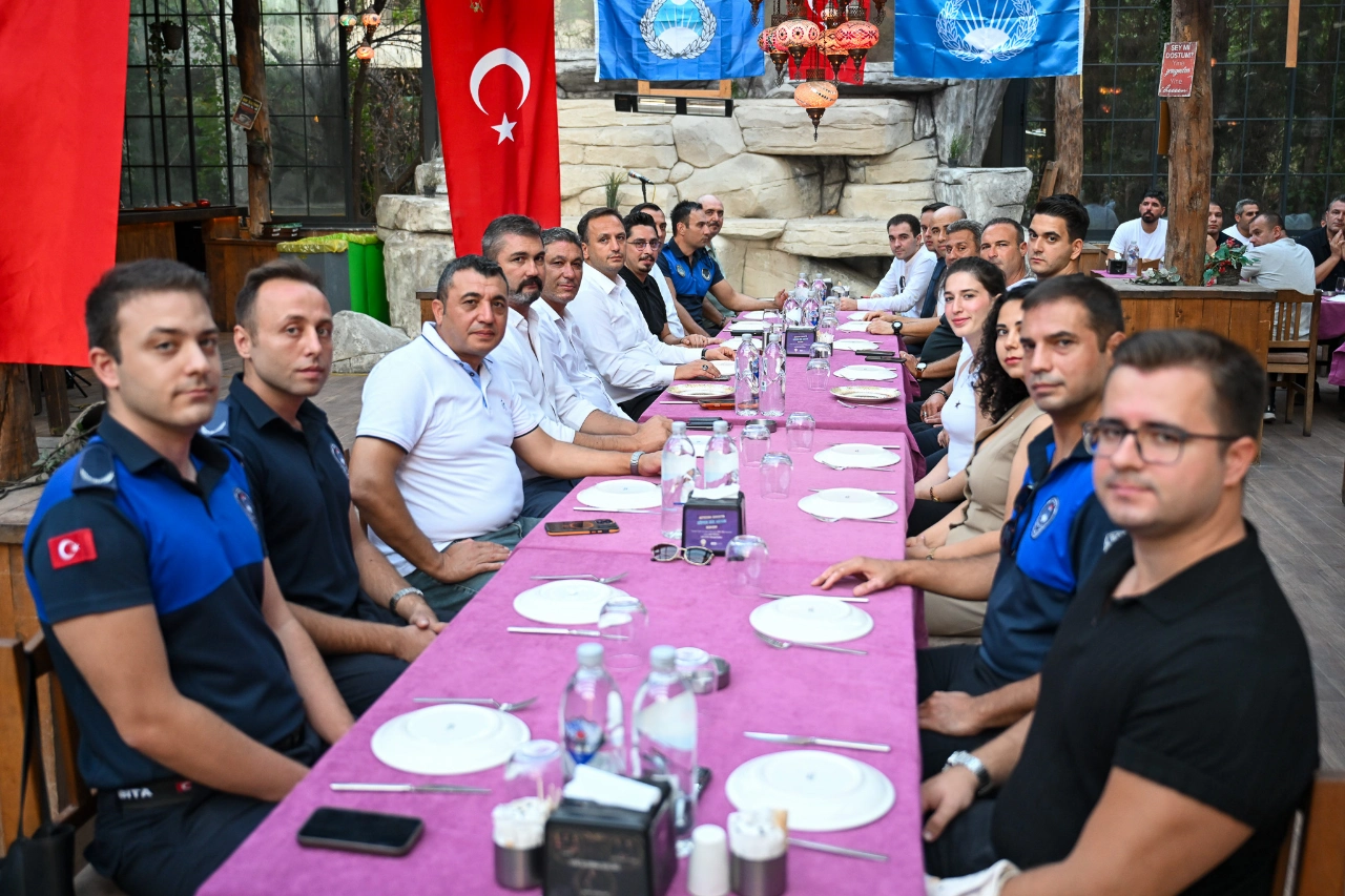 Eskiden Zabitaya Tam Destek Hepinizden Raziyim Bornova Icin Birlikte Calisacagiz Yenibakishaber (3)