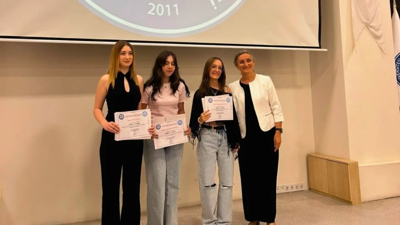 Eu Saglik Bilimleri Fakultesinde Oryantasyon Heyecani 3 Yenibakishaber