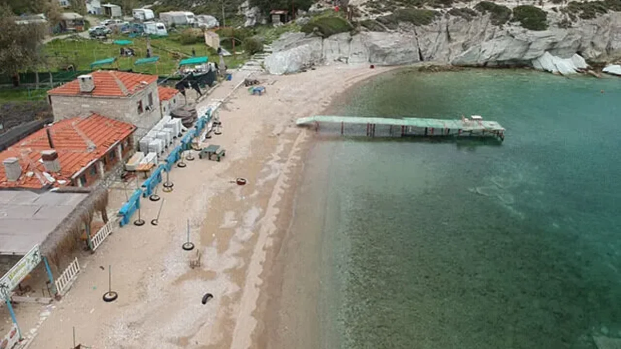 Foca Sazlica Plaji 1 Yenibakishaber
