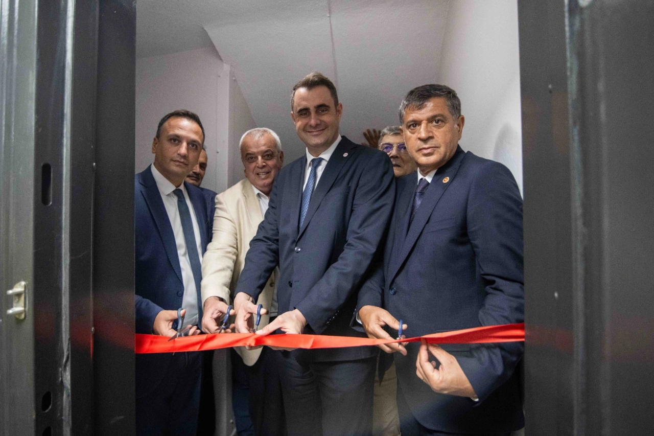 Guc Bornovadan Seslendi Halkin Iradesiyle O Koltuklardan Inecekler Yenibakishaber