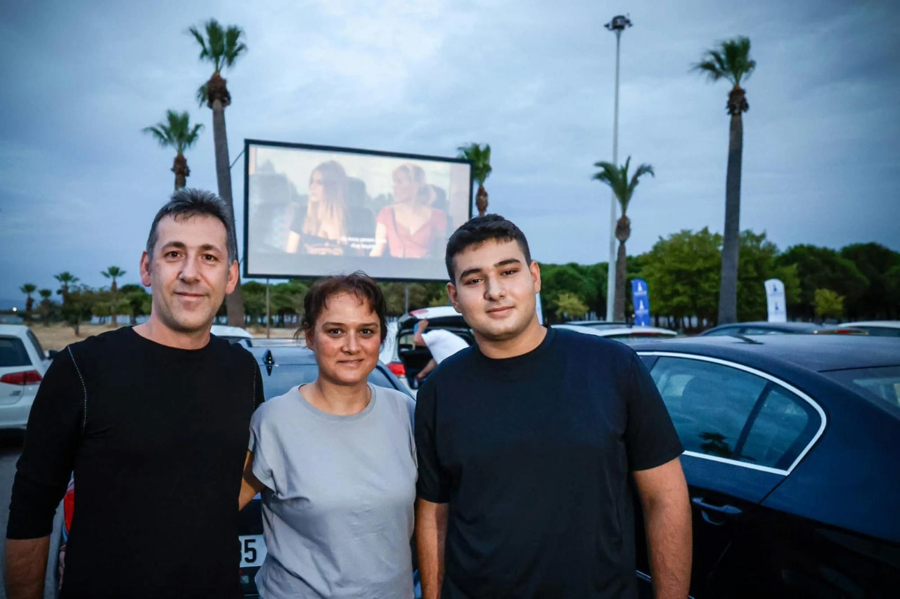 Inciraltinda Arabada Sinema Keyfi Yenibakishaber (3)