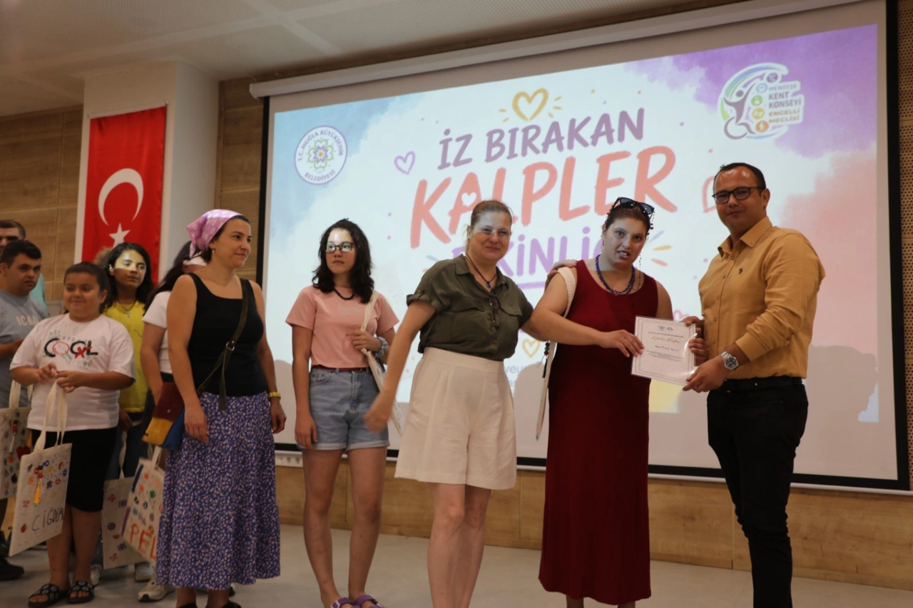 Iz Birakan Kalplerde Cocuklar Aileleriyle Tasarladi Yenibakishaber