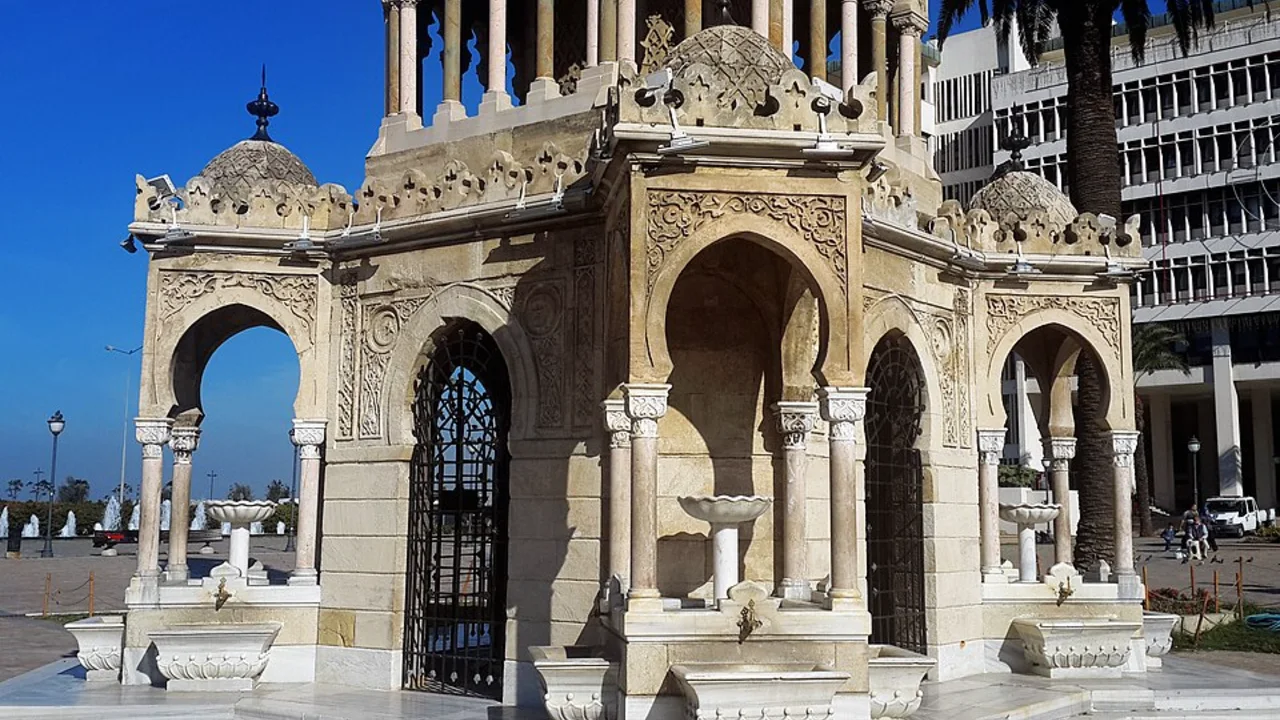 Izmir Clock Tower October 2015 4 Yenibakishaber