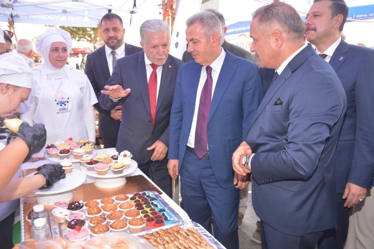 Izmir De 39 Yenibakishaber (1)