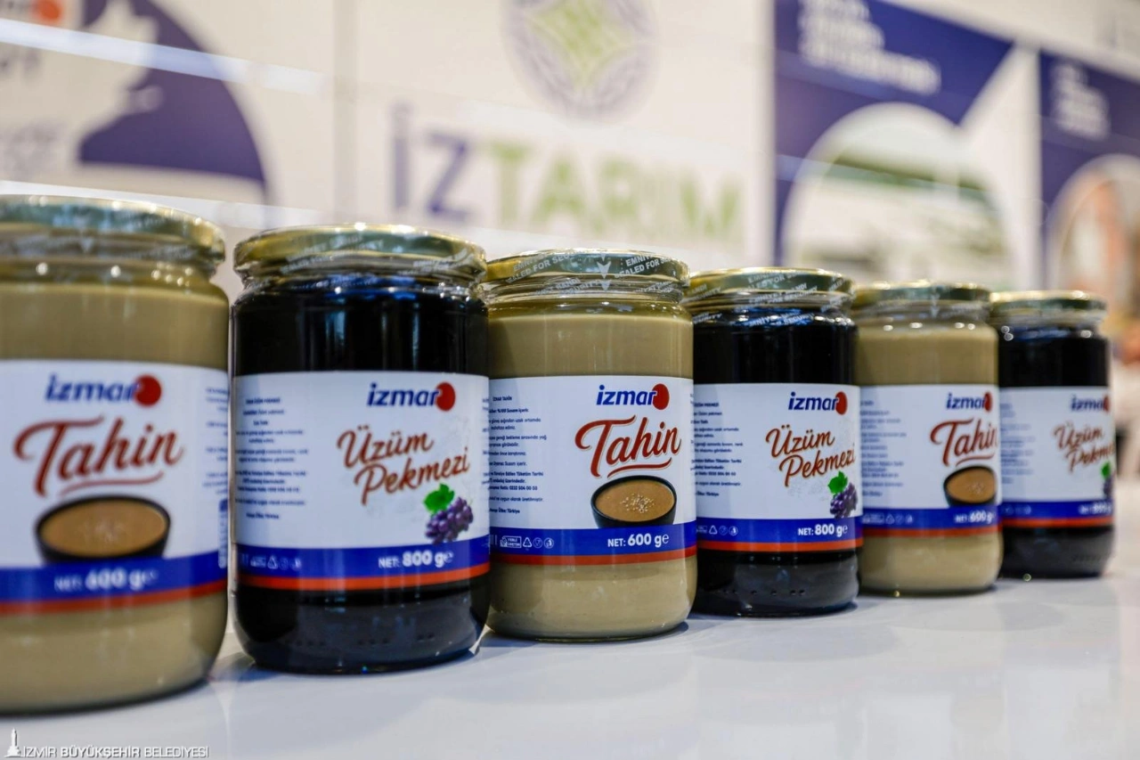Izmir Fuarinda Izmara Yogun Ilgi Yeni Urunler Raflarda Yenibakishaber (2)