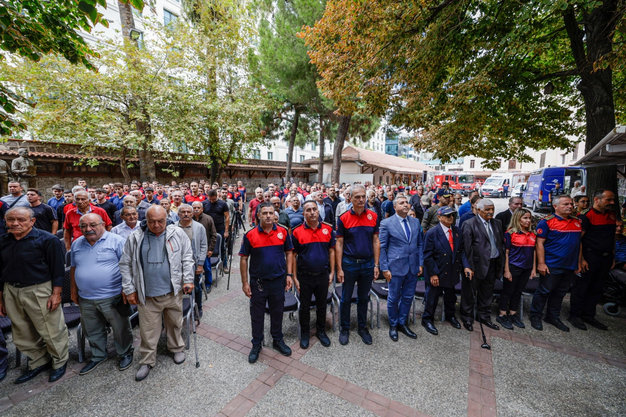 Izmirde Itfaiyecilik Oykuleri Kusaktan Kusaga Aktariliyor Yenibakishaber (1)