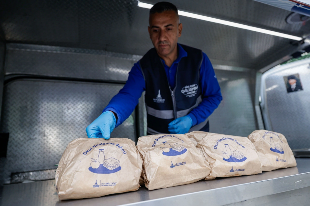 Izmirde Ogrencilerin Beslenme Paketleri Her Sabah Hazir Yenibakishaber