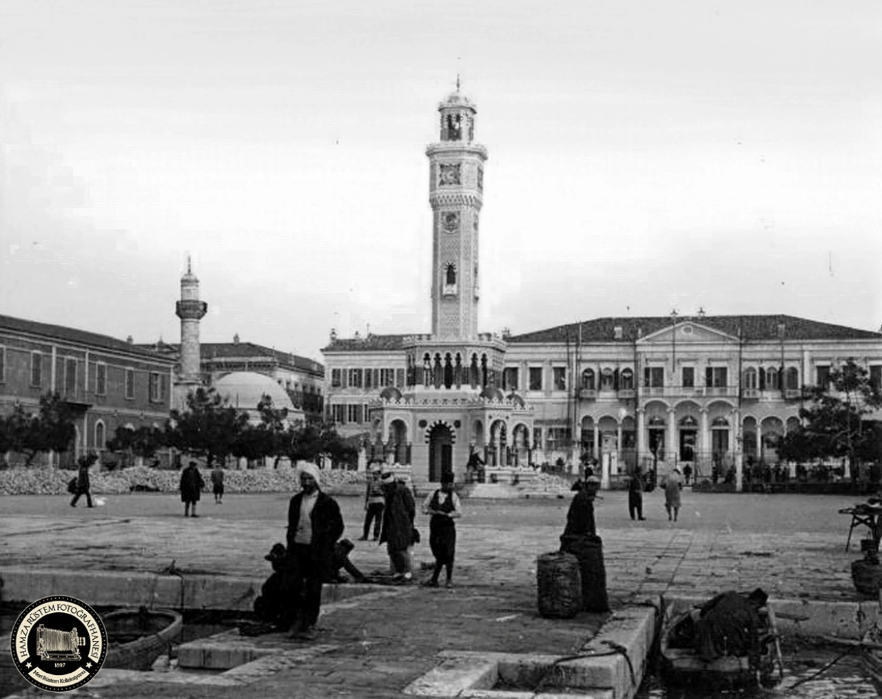 Izmirin 125 Yillik Hafizasi Asri 25 Gece Sergisinde Yenibakishaber (2)