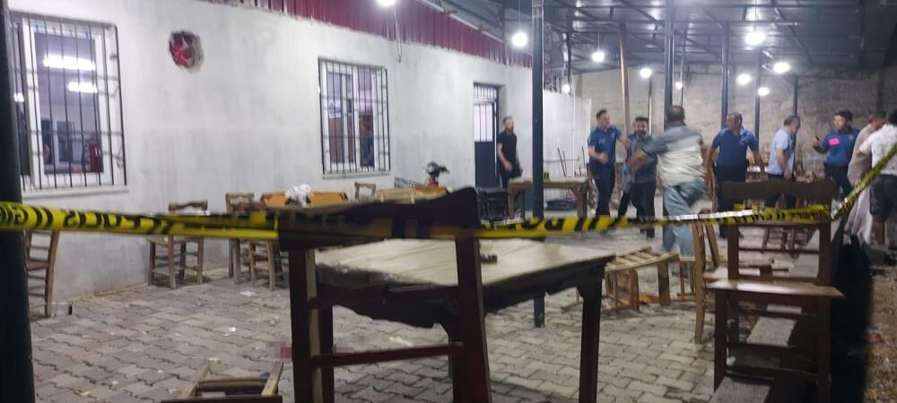 Kahvehaneye uzun namlulu silahla saldırı: 1 ölü, 4 yaralı
