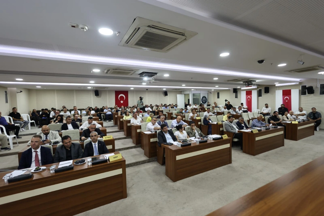 Karabaglar Meclisinde Yogun Gundem Yatirimlardan Butceye Kritik Basliklar Yenibakishaber