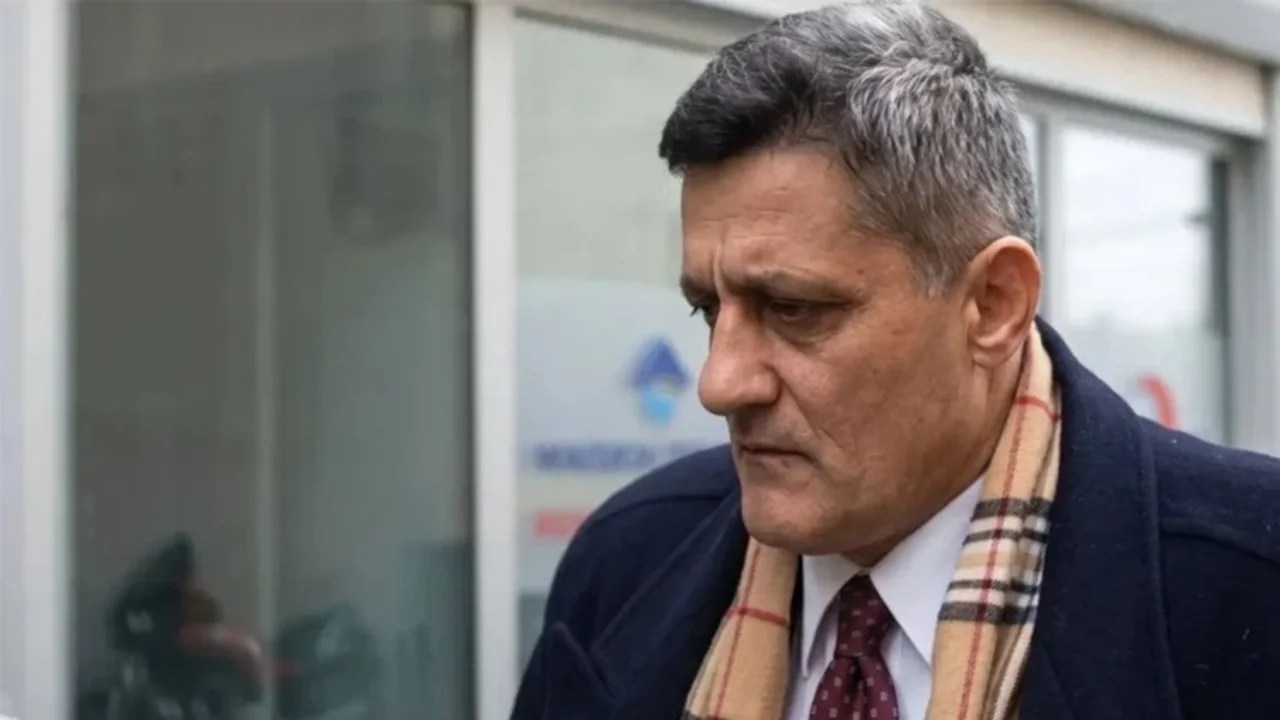 Kasif Kozinoglunun Mezari 15 Yil Sonra Aciliyor (2)