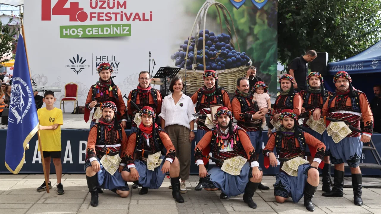 Kavacik Uzum Festivali Bu Sene De Cok Begenildi Yenibakishaber