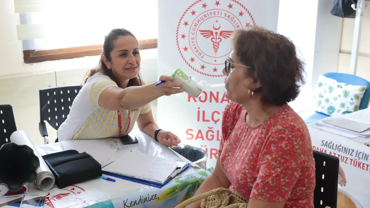 Konak In Ileri Yas Uyelerine Ucretsiz Saglik Taramasi 5 Yenibakishaber