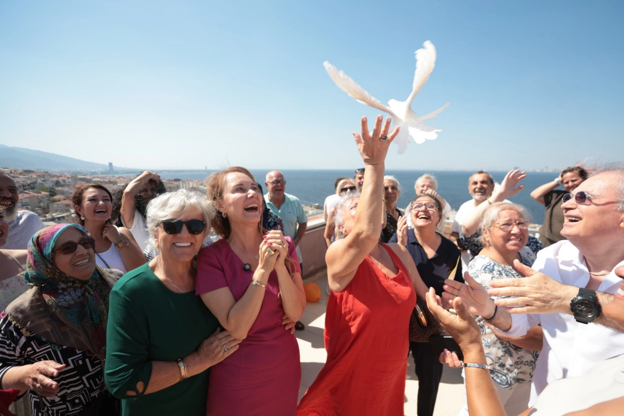 Konakta Baris Dilekleri Gokyuzune Tasindi Yenibakishaber (2)