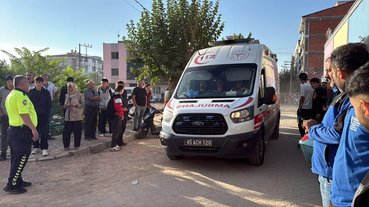 Manisa Da Okulun Onunde Ates Acildi Yaralilar Var Yenibakishaber