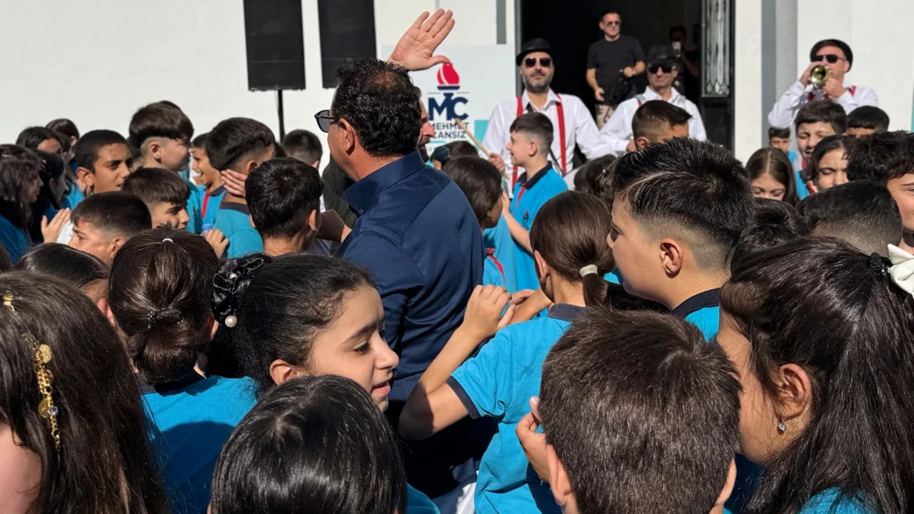 Mehmet Cansiz Yeni Egitim Yilinin Ilk Gununde Ogrencilerle Bulustu (1)