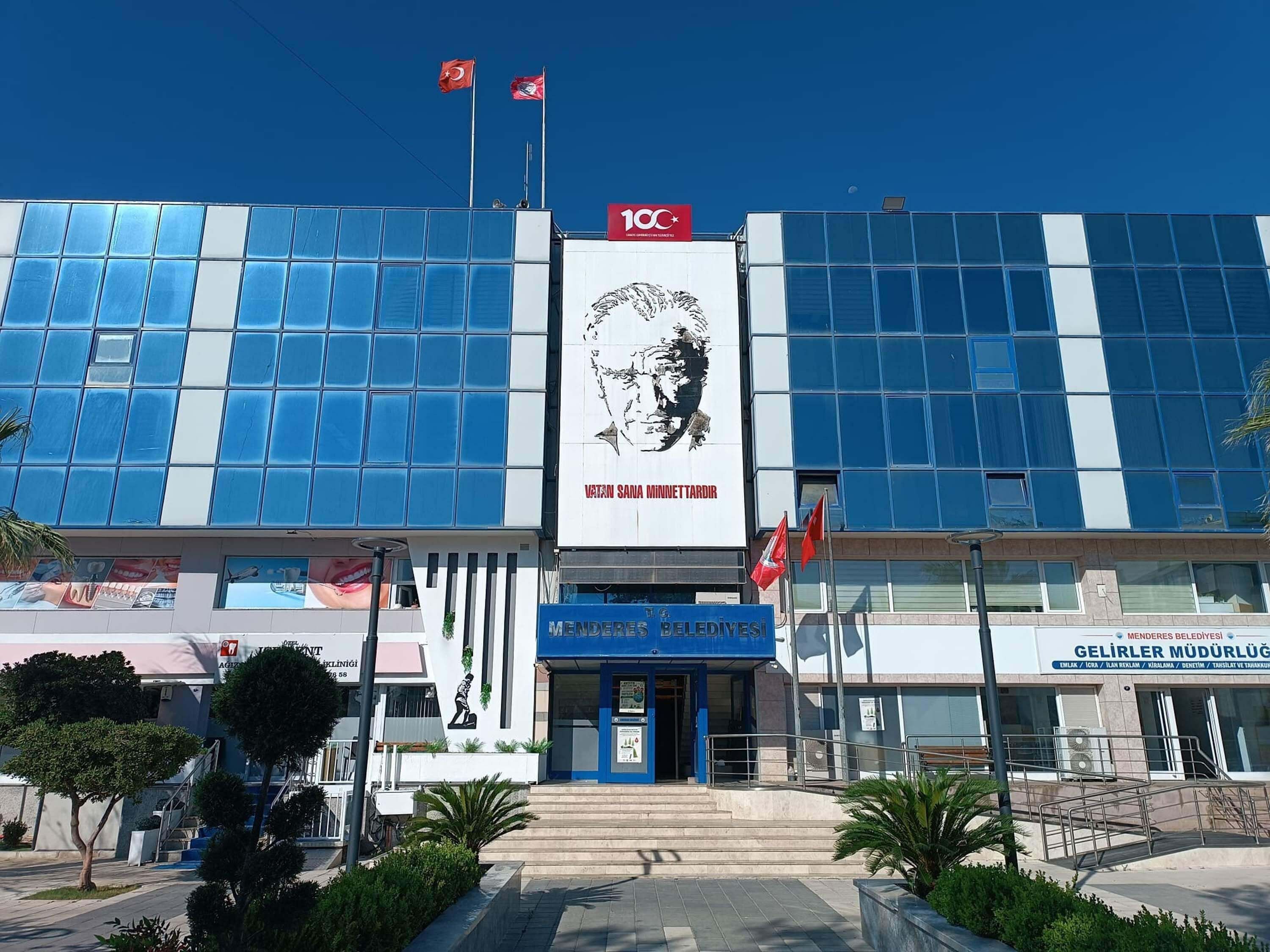 Menderes Belediyesi soruşturmasında ikinci dalga: 9 şüpheliden 7'si tutuklandı