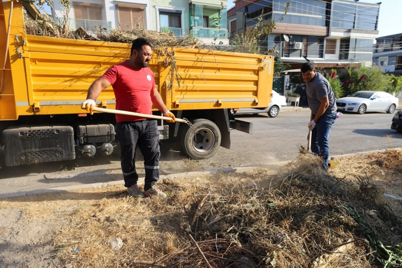 Mendereste Moloz Ve Bahce Atiklarina Mudahale Yenibakishaber (1)
