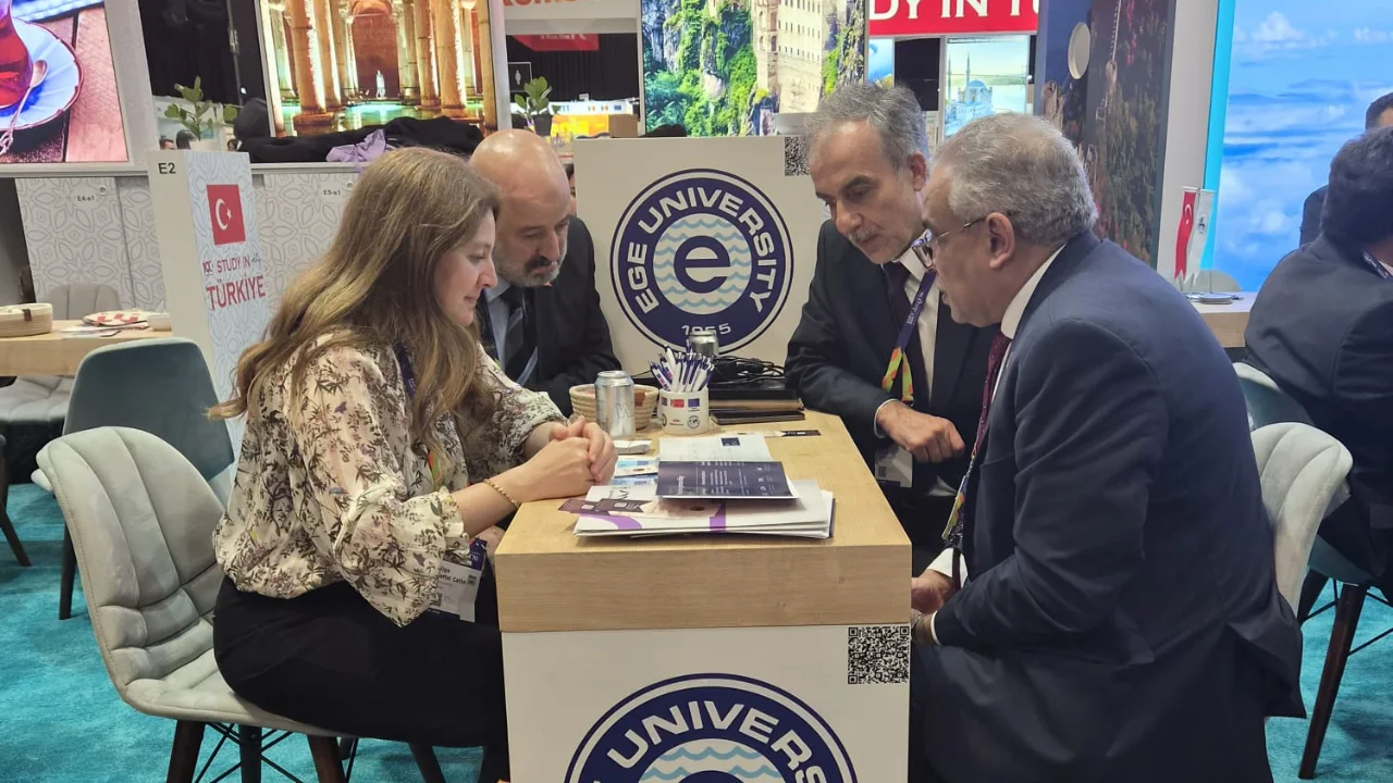 Misir Tanta Universitesi Rektoru Prof Dr Mohamed Hussein Mahmoud Yenibakishaber