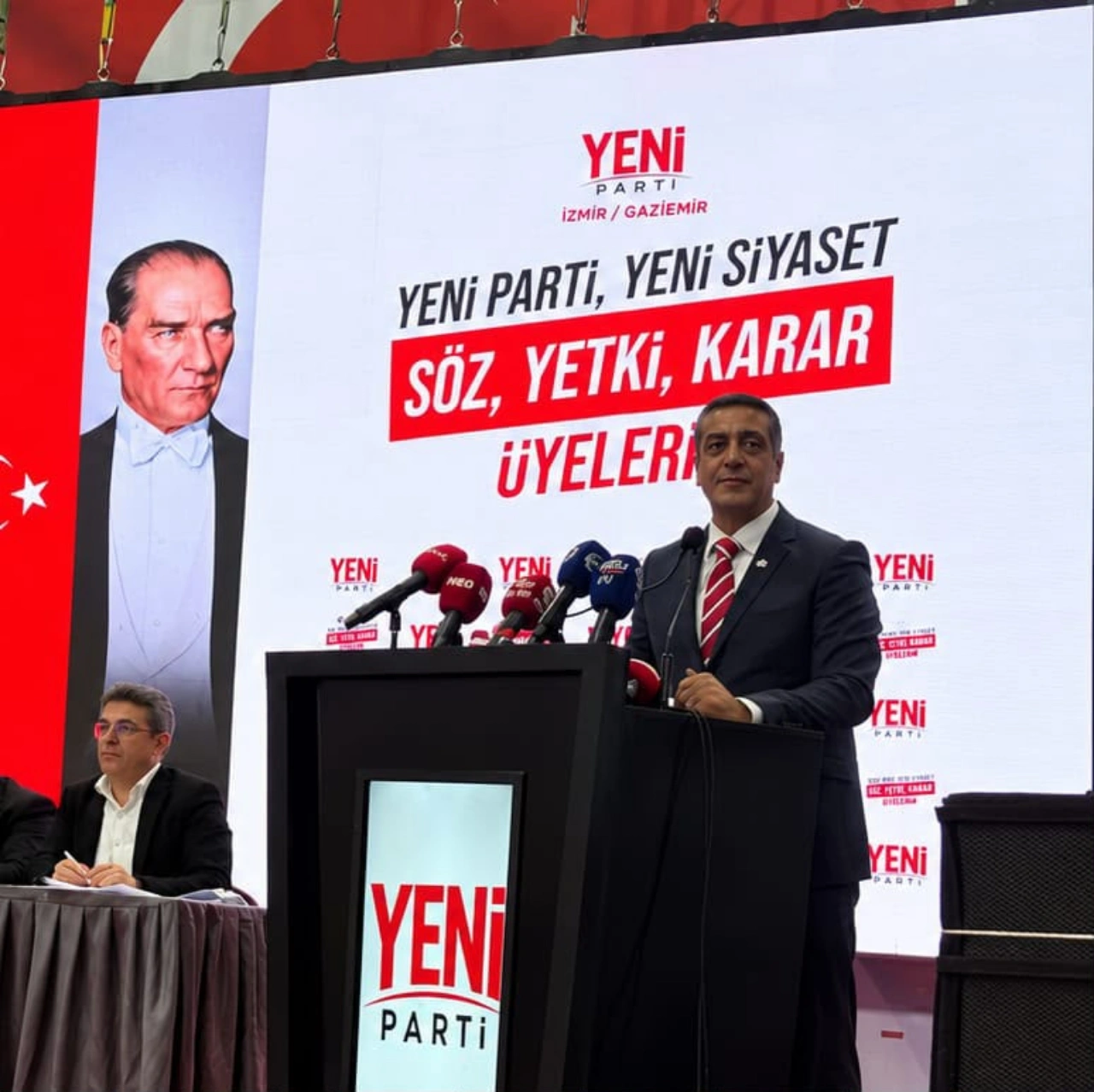 Ozgur Ozel Izmirde Gaziemirde Ilce Baskanligi Secimleri Basladi Yenibakishaber (1)