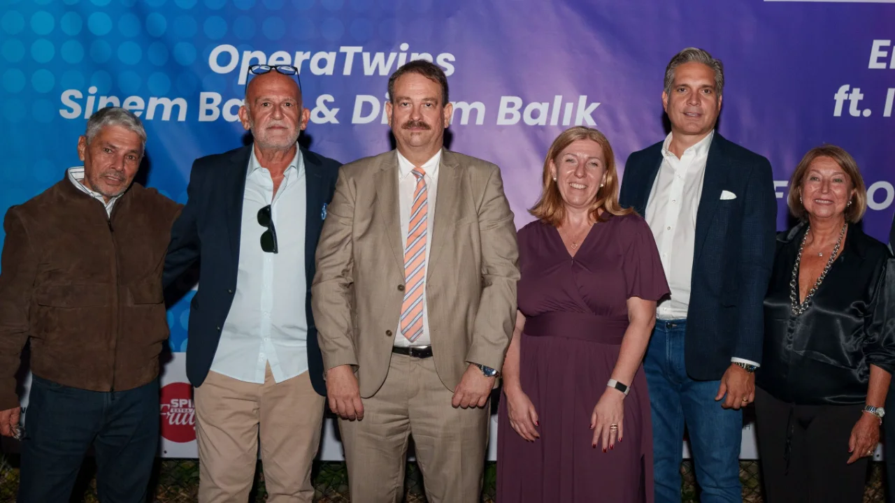 Soldan Saga Arman Oymakas Ibrahim Temo Thomas Kloiber Doris Fida Strajner Orhan Ozalp Dile Yenibakishaber