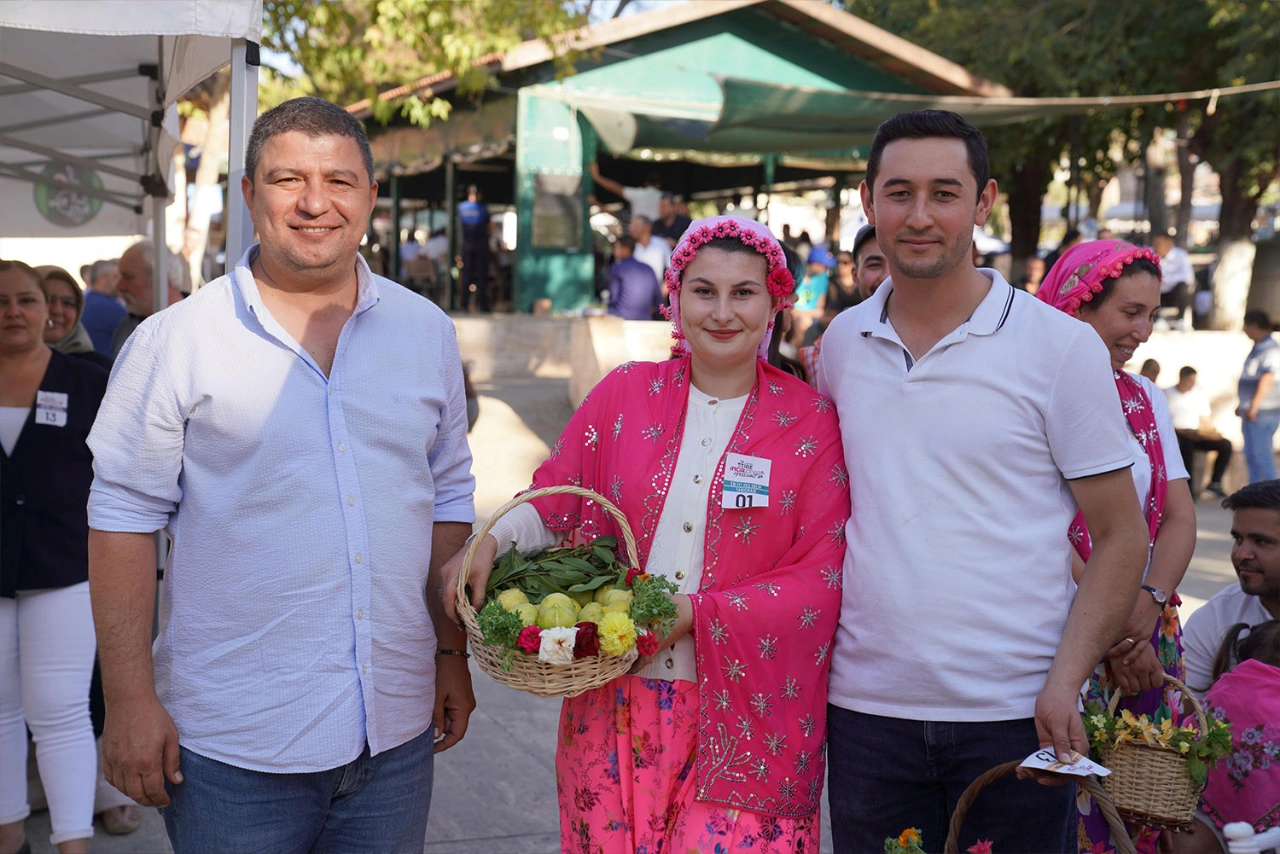 Tirede Incir Ve Ceviz Festivali 3 Ekimde Basliyor Yenibakishaber (2)