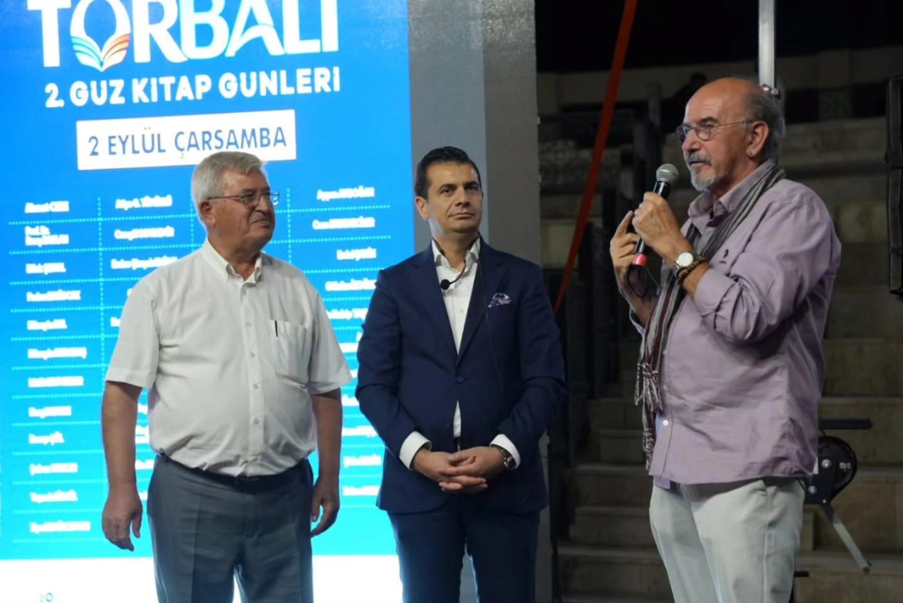 Torbalida Guz Kitap Gunleri Yogun Ilgiyle Suruyor Yenibakishaber (1)-1