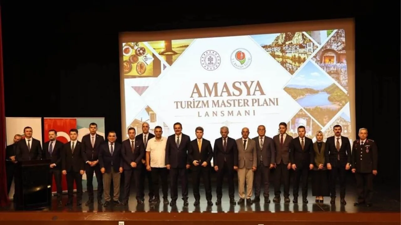 Turkiye 64 Milyon Turistle Dunyada 4 Yenibakishaber