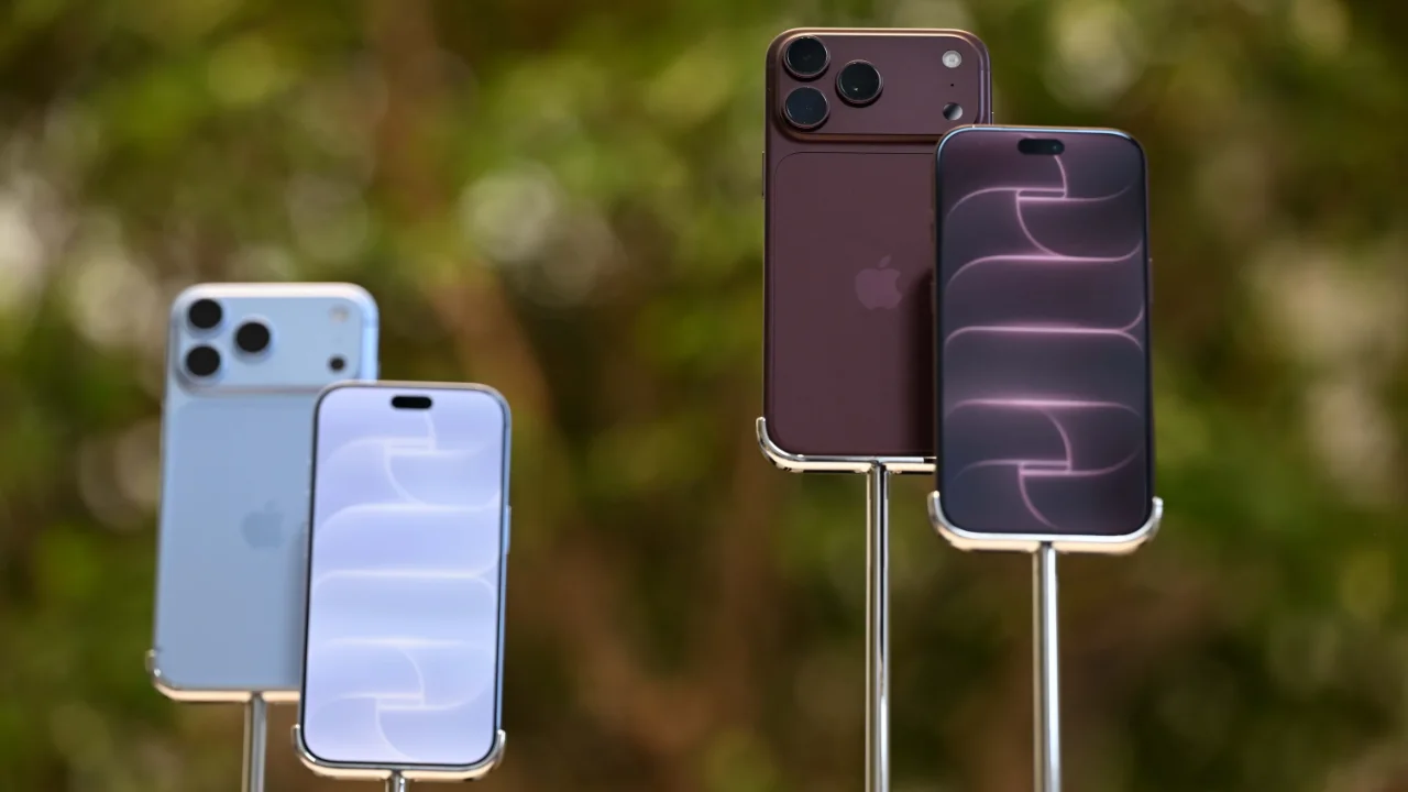 Turkiyede Satisa Sunuldu Iphone 18 Pro Ve Pro Max Turkiye Fiyatlari Ne Kadar (2)