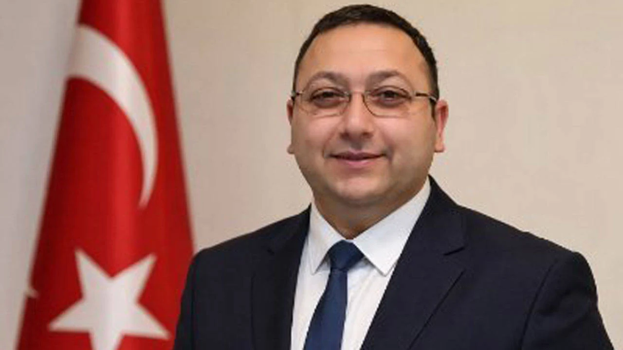 Uskudar Belediyesi Baskan Vekili Adayi Dundar Ziya Gultekin Kimdir