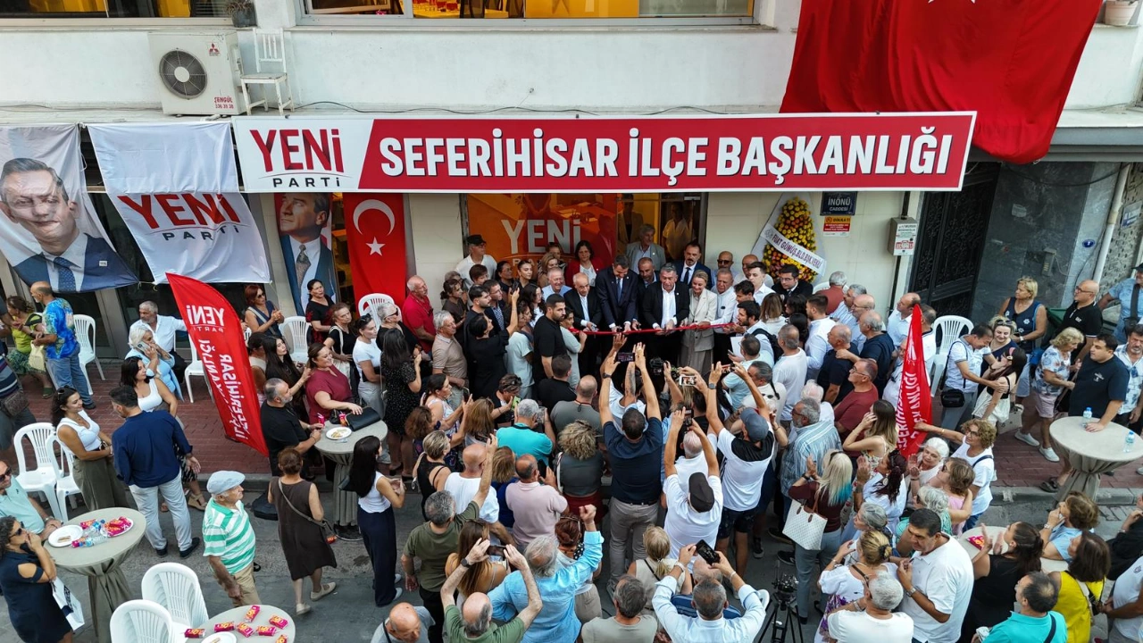 Yeni Parti Seferihisarda Ilce Binasini Acti Tek Meselemiz Turkiyenin Gelecegi Yenibakishaber (4)