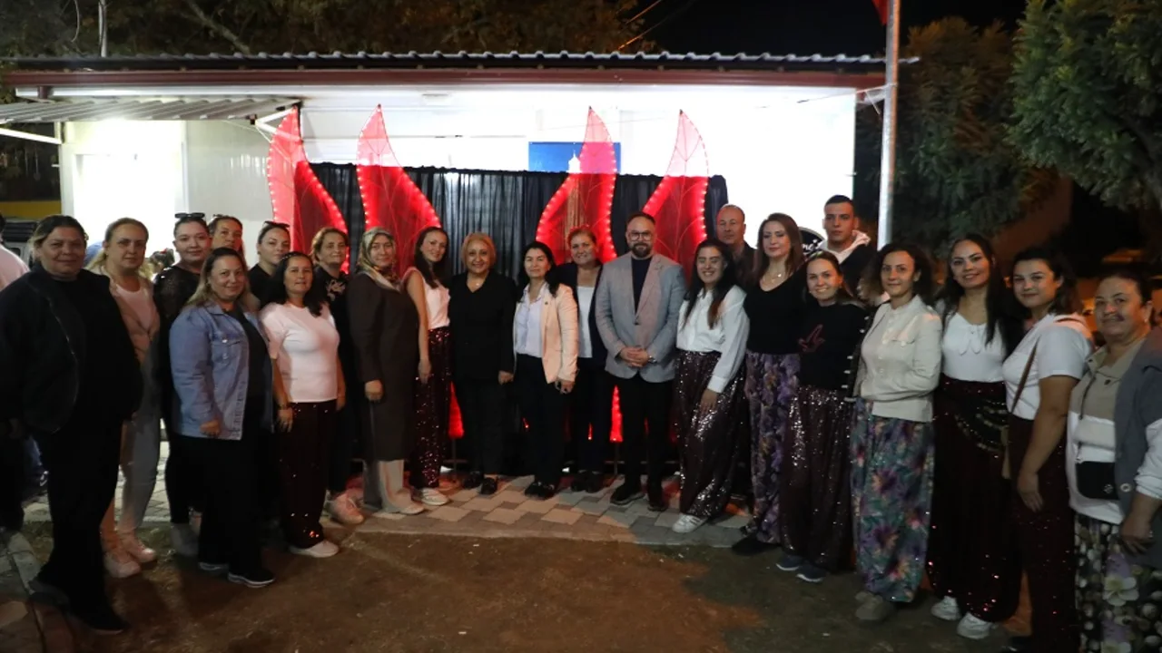 Asuman Şen, Şalvar Gecesi’nde kadınlarla buluştu