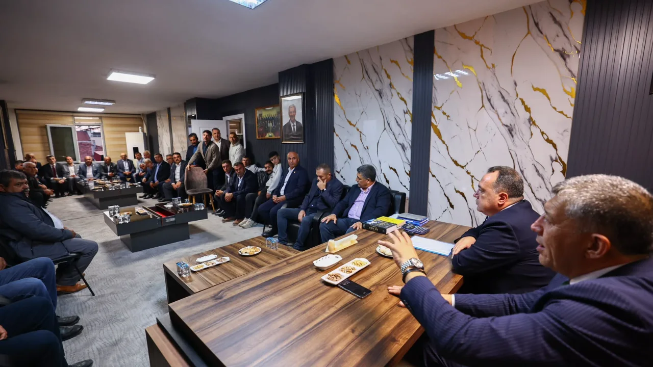 Baskan Dutlulu Koprubasili Muhtarlarla Bir Araya Geldi 2 Yenibakishaber