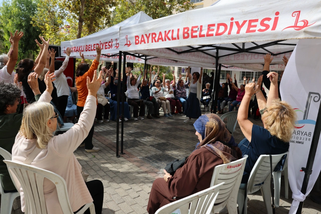 Bayraklida Yaslilar Gunune Ozel Kendime Merhaba Yenibakishaber (2)