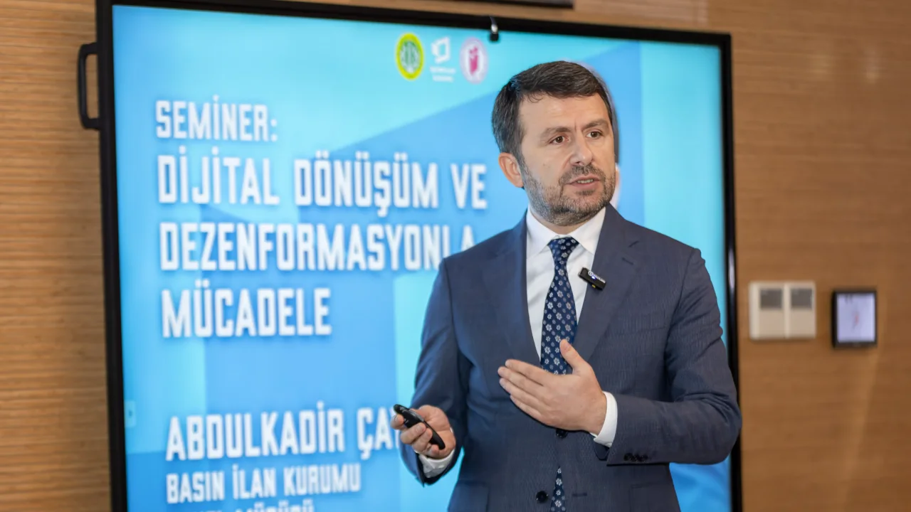 Bik Genel Muduru Cay Istanbul Universitesi Ogrencileriyle Bulustu Yenibakishaber (3)