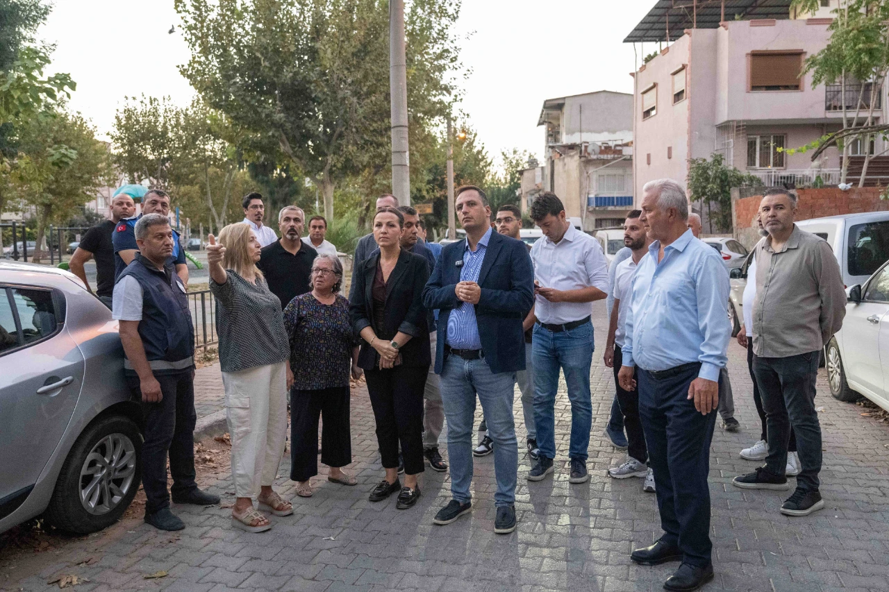 Bornova’da temizlik çalışmaları Rafetpaşa’ya ulaştı