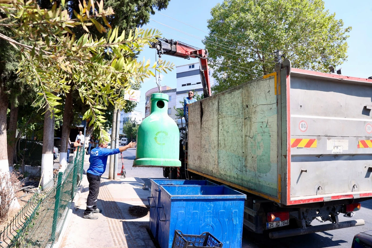 Bucada Cam Atiklar Cope Degil Geri Donusume Gidiyor Yenibakishaber