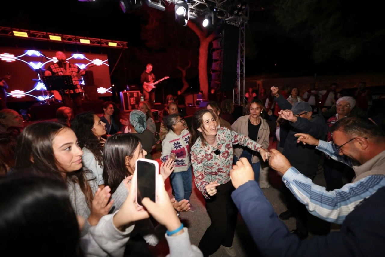 Cesmede Germiyan Kulturu Iki Gunluk Senlikle Yasatildi Yenibakishaber (4)