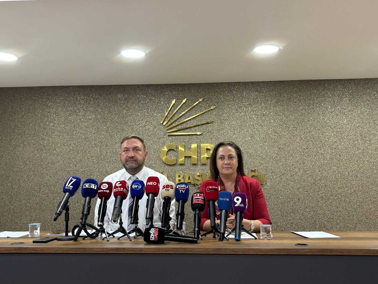 Chp Izmir Den Kadin Cinayetlerine Karsi Acil Onlem Cagrisi Yenibakishaber