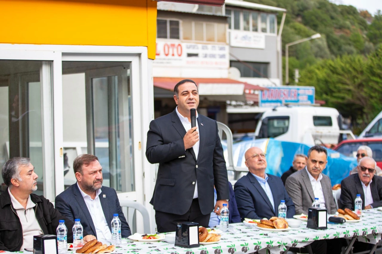 Chp Izmir Den Narlidere Cikarmasi Yenibakishaber (2)