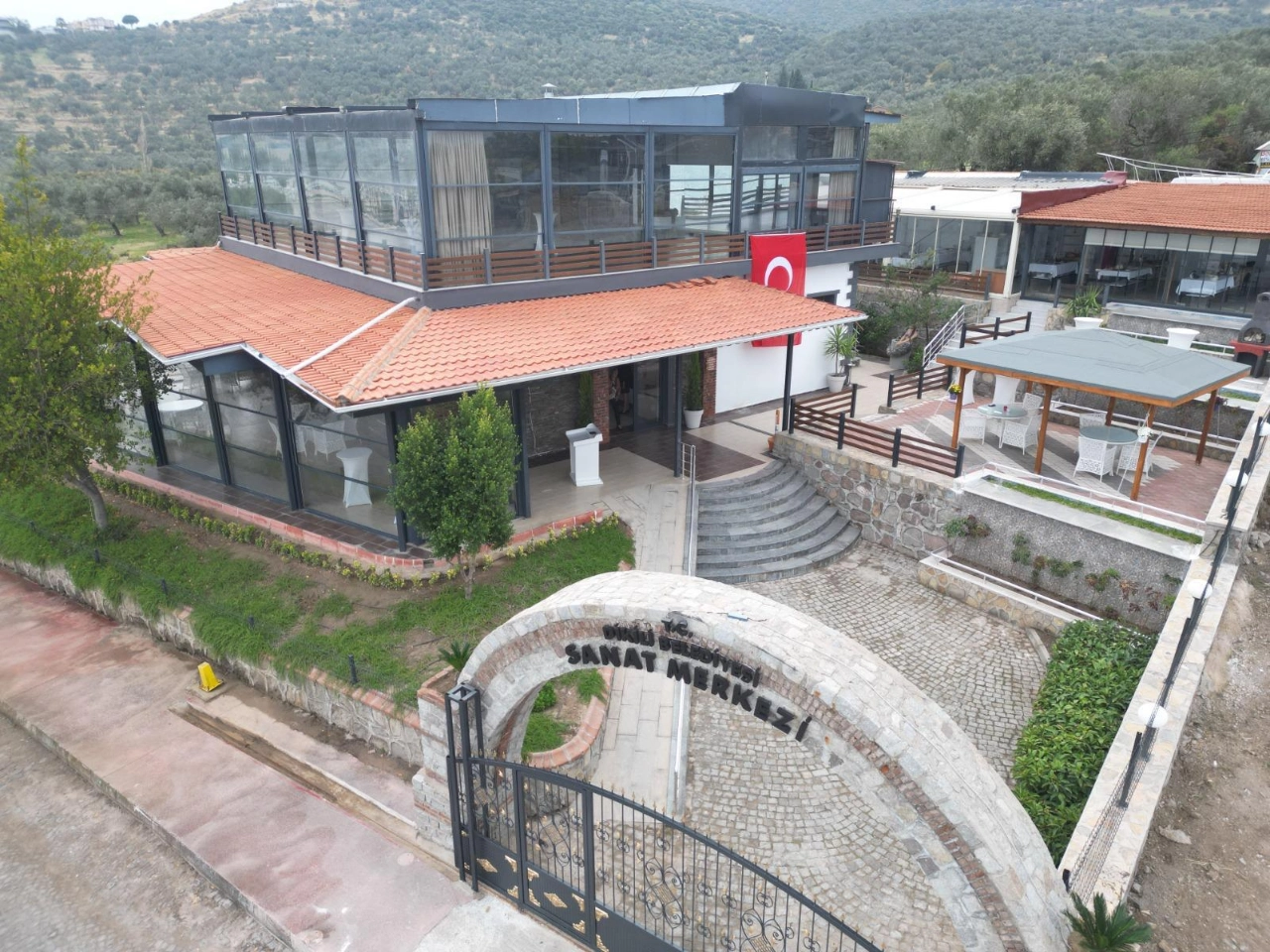 Dikili De Sanat Kultur Ve Uretim Tek Cati Altinda Bulustu Yenibakishaber (2)