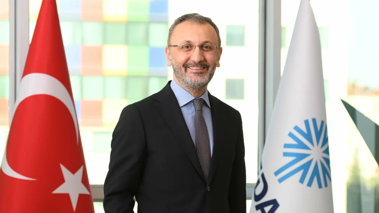 Eyüpsultan Belediye Başkanı Mithat Bülent Özmen kimdir?