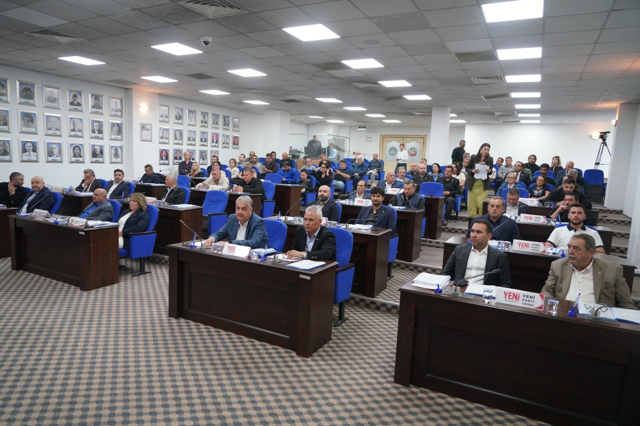Edremit Te 4 2 Milyar Liralik Butceye Meclis Onayi Yenibakishaber (2)