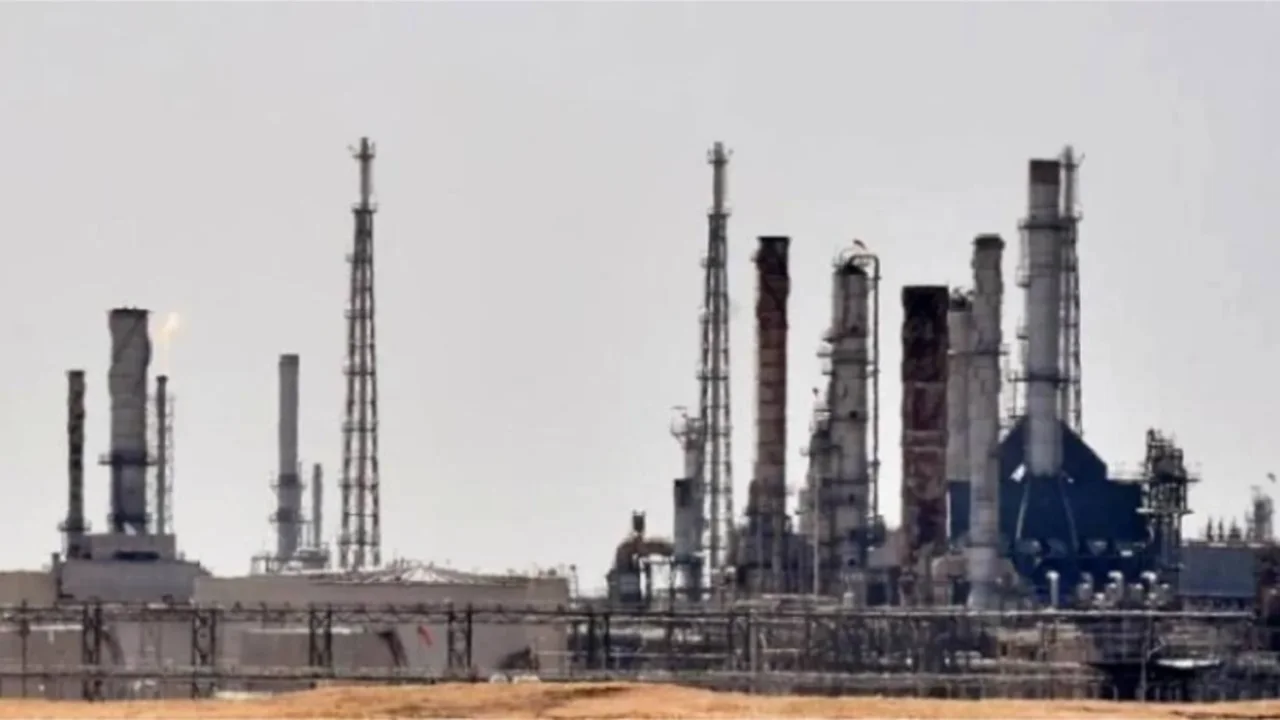 Husilerden Riyad’a saldırı: Petrol tesisi vuruldu