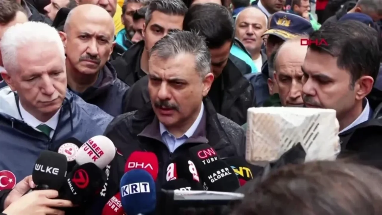 Istanbulda Tarihi Yagis Bakan Kurum Son Durumu Acikliyor (1)