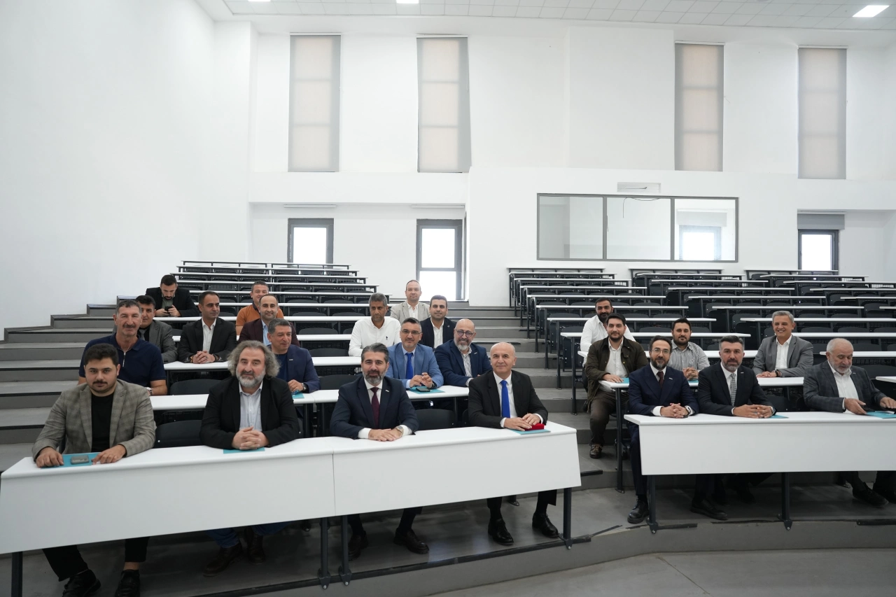 Izmir Bakircay Universitesi Ne Is Dunyasindan Destek Yenibakishaber