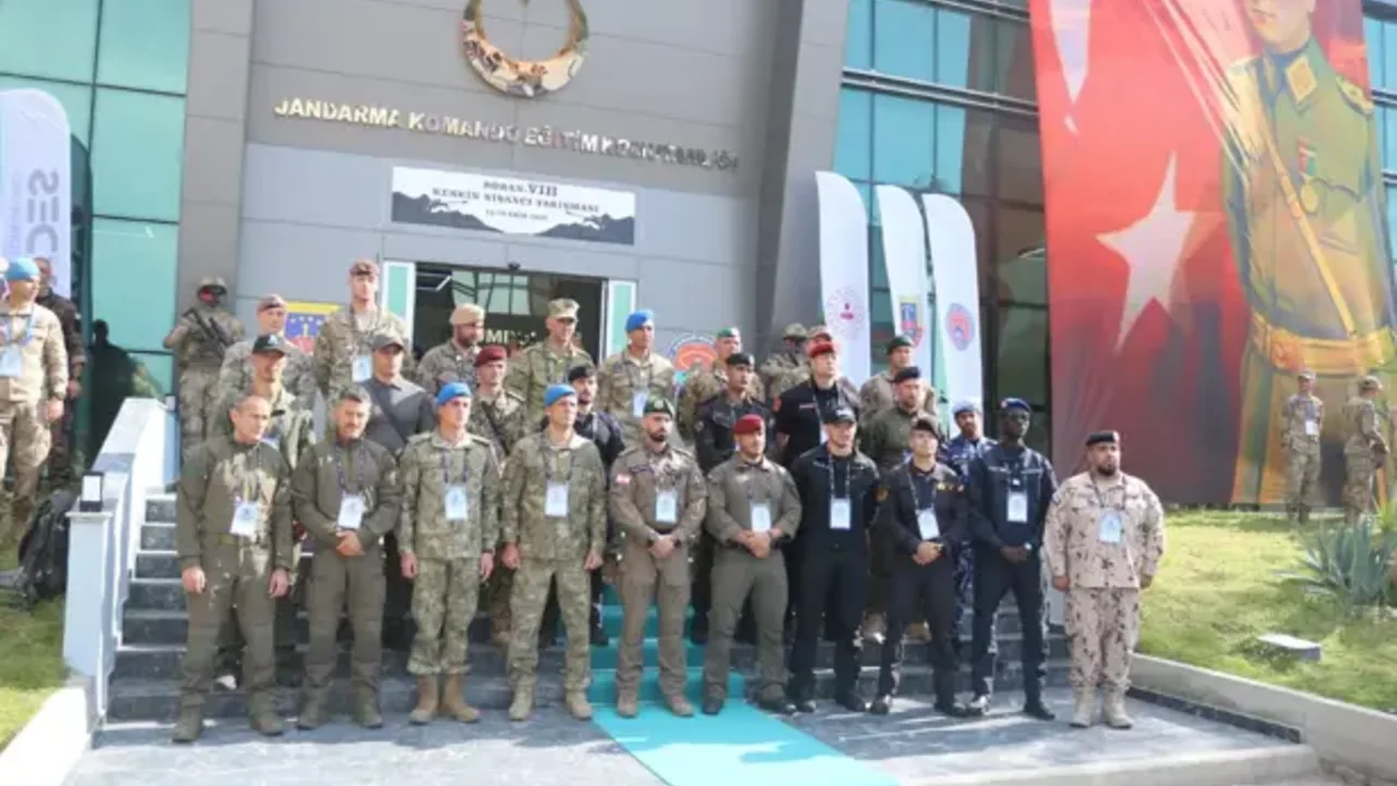 İzmir'de uluslararası keskin nişancı yarışması başladı: 19 ülkeden katılım